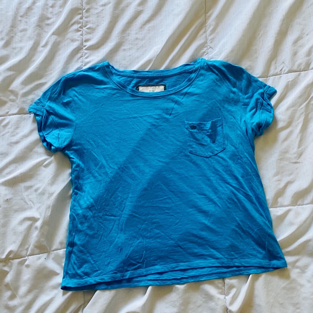 Abercrombie & Fitch Cropped Tee